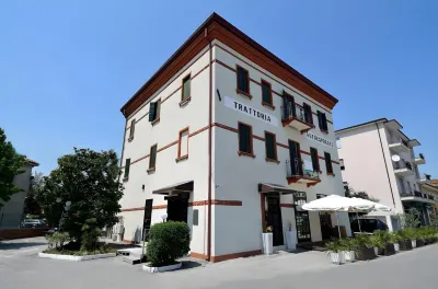Atika & Atif - Hotel Autoespresso Venice Các khách sạn ở Marghera