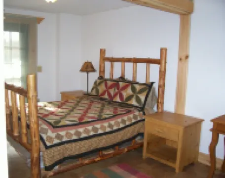 Creekside Amish Log Cabin