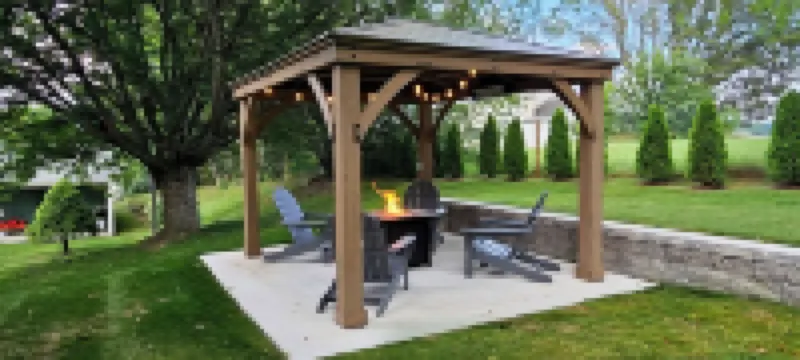 Spacious 4BR House near VT and Downtown w/ Gazebo