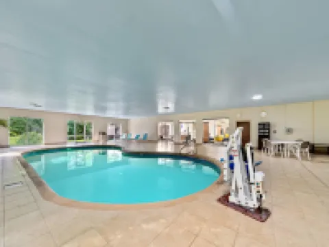 Comfort Suites Hotels in Baldwin County