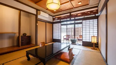 Kuretake Hotels near Sumata Pass