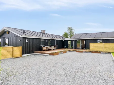 "Nora" - 100m from the Sea