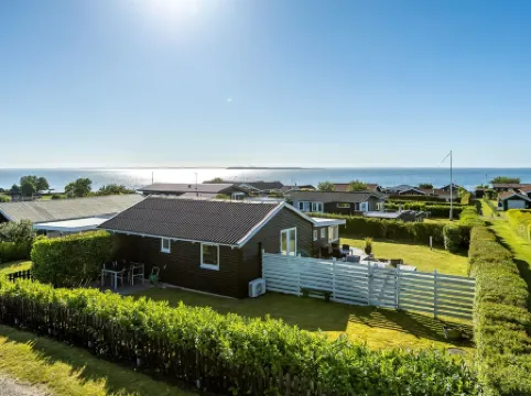 "Raymond" - 175m from the sea