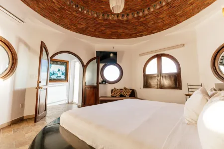 Loft Hotel Malecón Vallarta Отели рядом с достопримечательностью «Los Muertos Beach Pier»