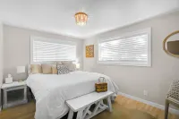 Skiing! 3 Resorts 6 mi, Designed for Comfort, 1 Cal King, 3 Queen Mountain Views Отели в г. Север Огден