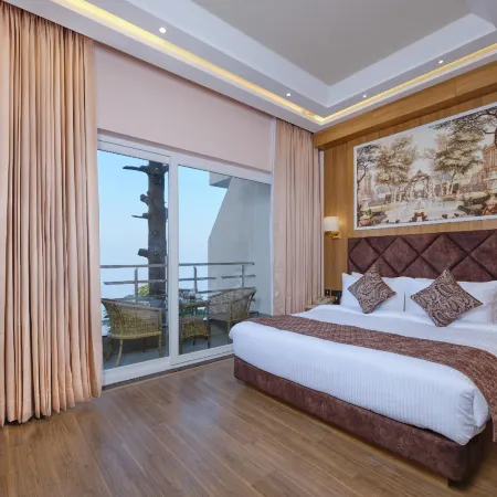 Regenta Place Dalhousie Just 500 Meters Walkable from Mall Road