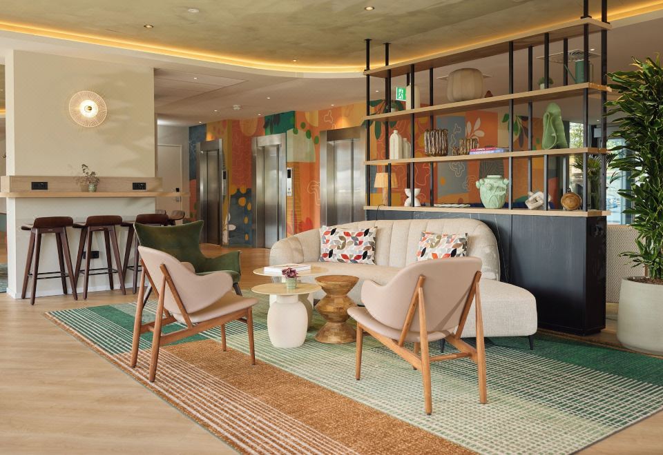 DoubleTree by Hilton Rotterdam Centre 객실 이미지