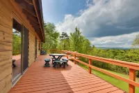 Peaceful Bedford Escape: Deck & Stunning Views! - Alojamientos