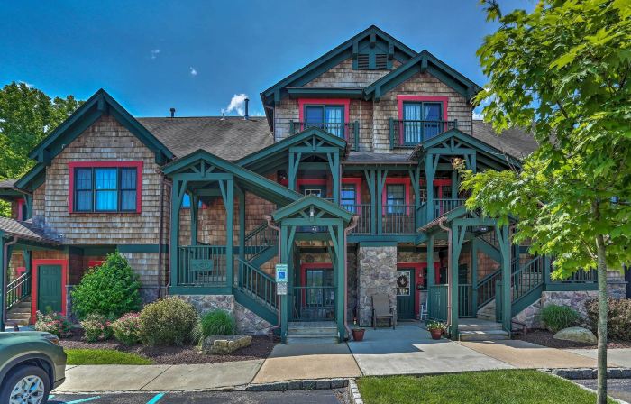 Mountain Creek Resort Home - Hot Tub & Pool Access