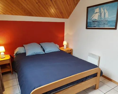 Stone House in Brittany near Sandy Beaches Hoteles en Landéda