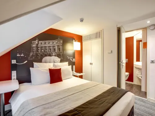 เมอร์เคียว ปารีส โอเปร่า ลูฟวร์