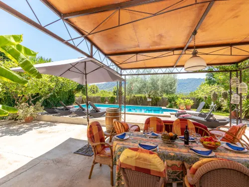 Traditional Charm with Private Pool - Villas