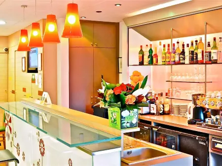 Ibis Epinay Sur Seine - Gennevilliers Отели в г. Вилетанёз