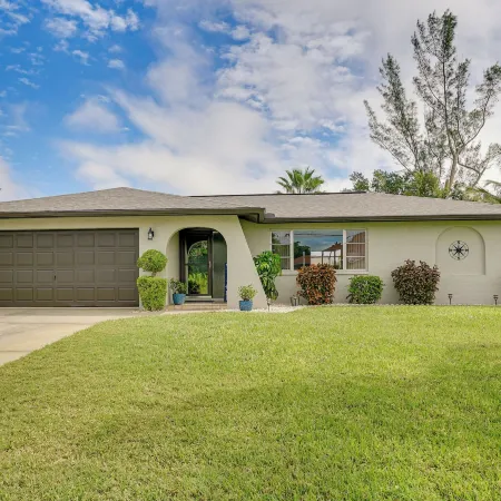 Screened Lanai & Pool: Remodeled Cape Coral Home!