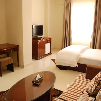 فندق المدينة Hotels near محل برج المزيونه