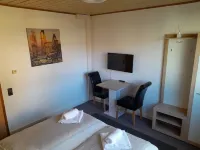 Pension Zum Adler Hotels in Rettert