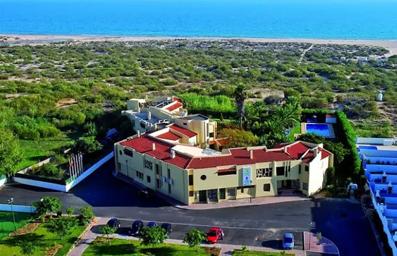 普拉伊亞洛塔度假村 - 公寓酒店