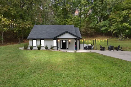 ~The Hideaway~Come Stay with us @Dhl! Great for Families! <6mi to Lake/Golf Hotels in Cumberland County