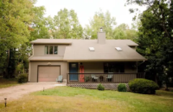 Massanutten Mountain Retreat: Hot Tub, Game Room & Yard