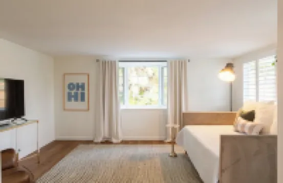 Cozy Curated Poulsbo Waterview Haven