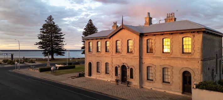 The Customs House Port MacDonnell Hotels in Mount Gambier
