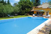 Cozy Noves Home with Pool Access