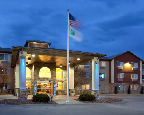 Holiday Inn Express & Suites SCOTTSBLUFF-GERING by IHG Hotels in Scottsbluff