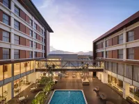 Mercure Padang - sul mare