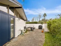 "Malena" - 175m from the Sea Hotels in Allingabro