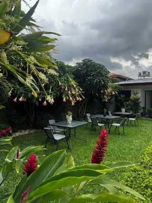 Berlor Airport Inn Hotels near Juan Santamaria International Airport