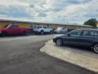 Royal Inn - parking