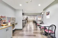Ramada Limited Bloomington - Breakfast