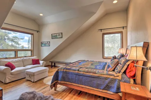 Snowshoe & Ski: Home w/ Mtn-View Deck in Breck! - Country Houses
