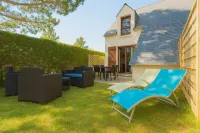 La Baule, house with garden, swimming pool, near beach Benoit Hotels in Guerande