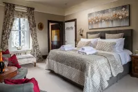 Afon Rhaiadr Country House - Dağ Manzaralı