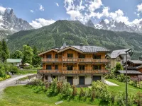 Contemporary Family Apartment, Les Praz