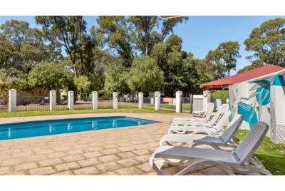 Discovery Parks - Woodman Point Hotels near Coogee Beach