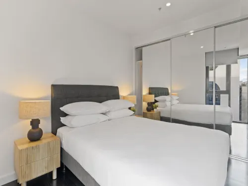 Modern 1-Bed Apartment Close to Attractions