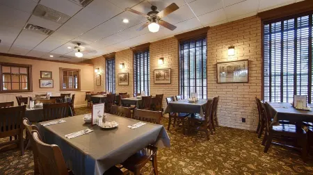 Best Western Inn of the Ozarks Отели в г. Юрика Спрингс