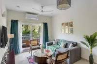 1BHK w Balcony and Pool - 5 Mins to Candolim Beach - Condos