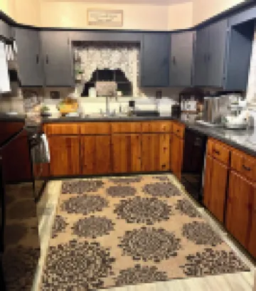 Enjoy a Cozy Holiday Getaway in Our Peaceful Rural Home.