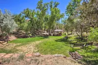 Traditional-Style Adobe Casita - Walk to Dtwn - Condos