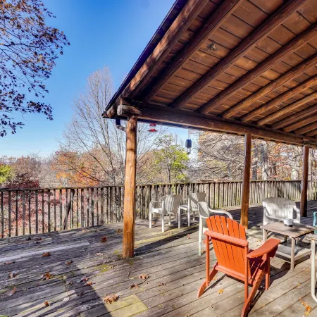 On-site Trails, Pond! Rustic Harpers Ferry Cabin