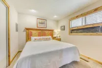 Ruidoso Cabin w/ Deck + Views: 4 Mi to Winter Park - Homestays