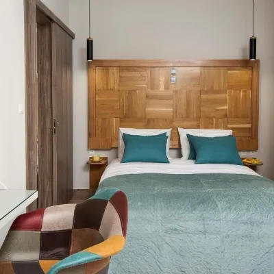 داون تاون هوتل Hotels near نافبليو