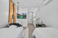 Natural Getaway at Lakeside Orchard Farm Retreat Hotels in Central Valley