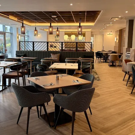 Holiday Inn London Luton North by IHG