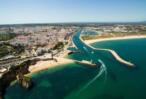 B11 - Condominio do Mar Apartment Hotels in Odiaxere