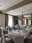 沙特爾大君王飯店，貝斯特韋斯特至尊精選 - 早餐