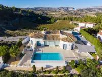 Casawaouw Hotels in Teulada